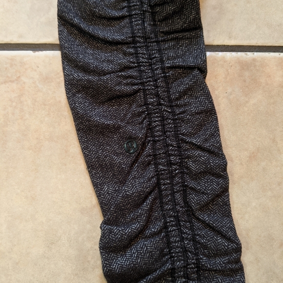 Lululemon Wunder Under *Stirrup - Picture 3 of 4
